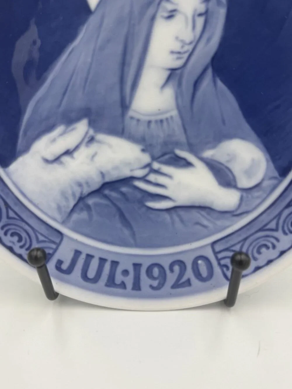Vintage Royal Copenhagen 1920 Mary Child Jesus Christmas Plate Denmark Blue